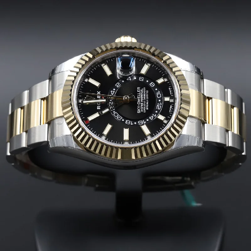 Rolex<br>326933 Sky-Dweller SS/18k Black Dial