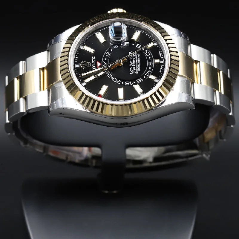 Rolex<br>326933 Sky-Dweller SS/18k Black Dial