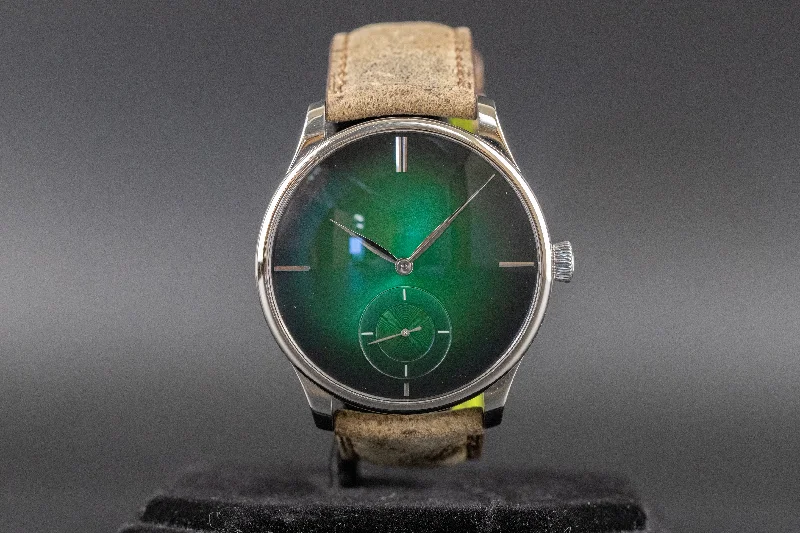 Moser<br>2327-1202 Venturer Small Seconds XL Green Dial