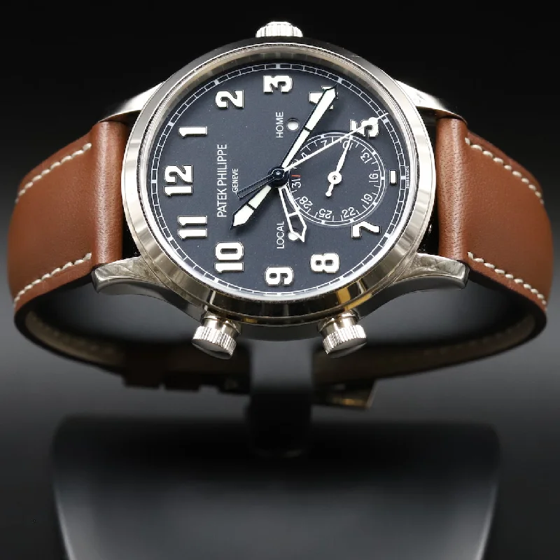 Patek Philippe<br>5524G Calatrava Pilot Travel Time