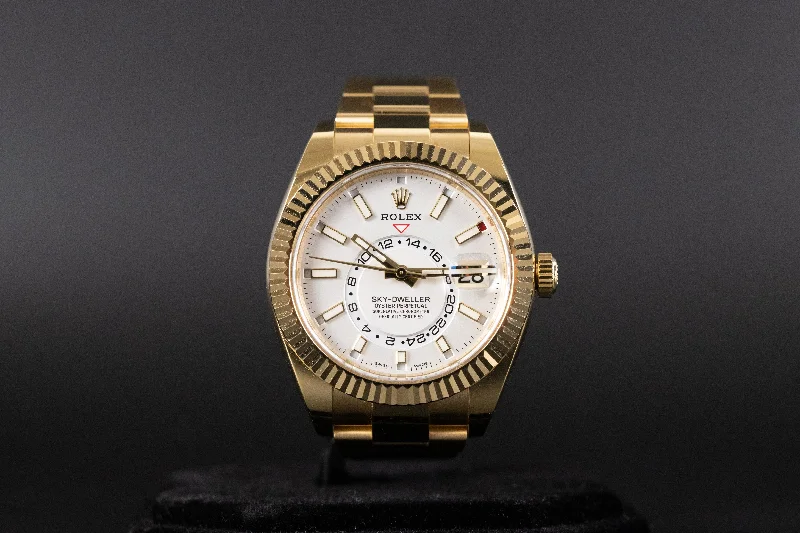 Rolex<br>326938 Sky-Dweller White Dial