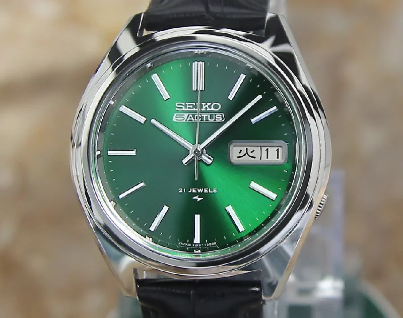 Seiko 5 Actus 7019 7060 Vintage Men's 1976 Mint Quality Japanese Watch